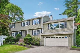 6 Briarwood Dr, Danvers, MA 01923