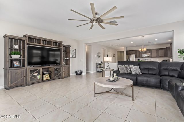 41005 W CRANE Drive, Maricopa, AZ 85138