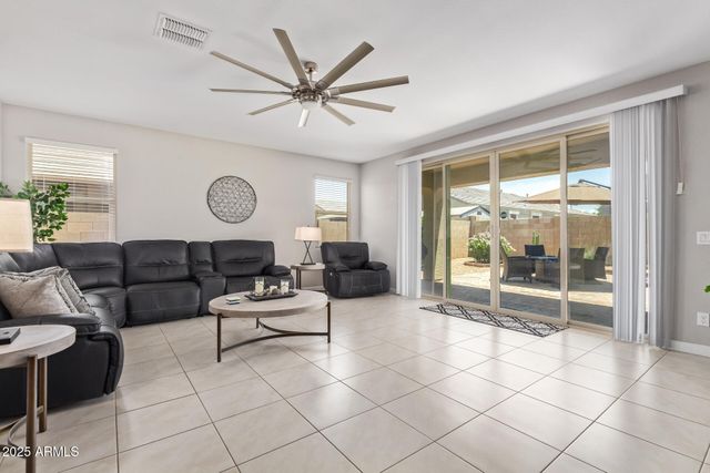 41005 W CRANE Drive, Maricopa, AZ 85138