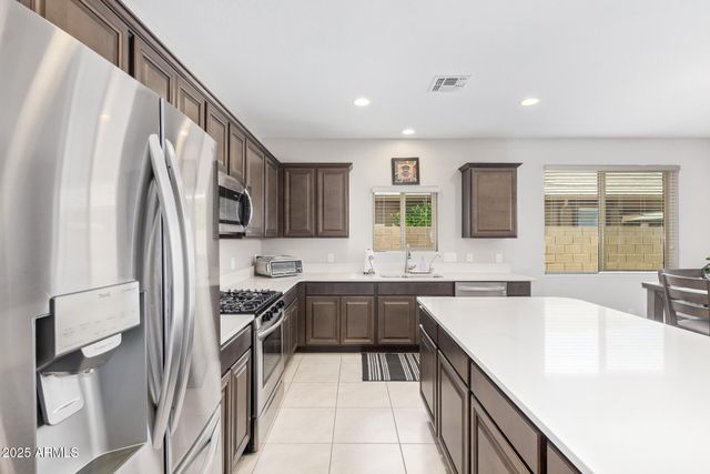 41005 W CRANE Drive, Maricopa, AZ 85138