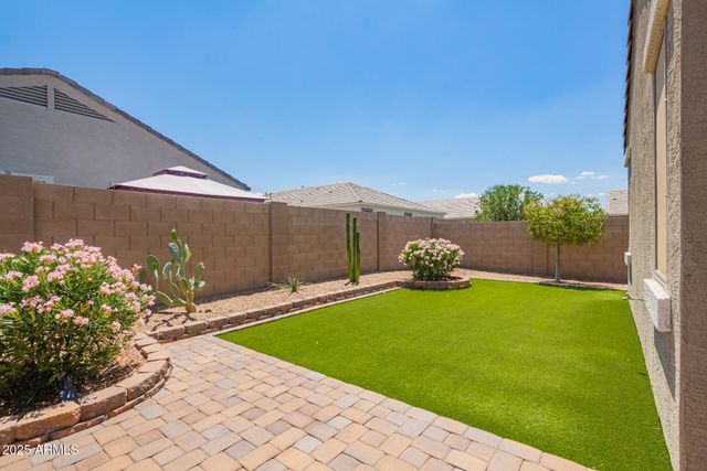 41005 W CRANE Drive, Maricopa, AZ 85138