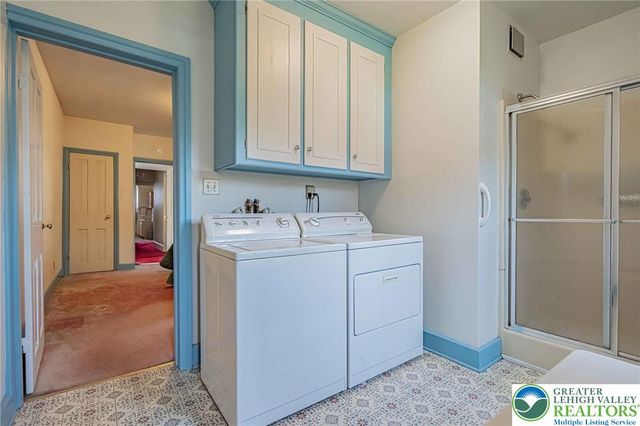 39 East Wall Street, Bethlehem City, PA 18018