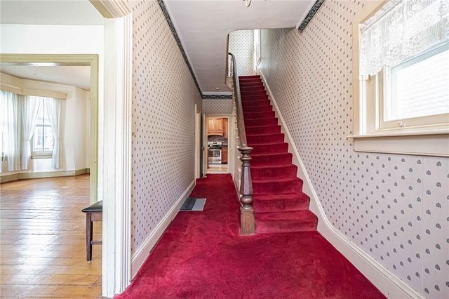 39 East Wall Street, Bethlehem City, PA 18018