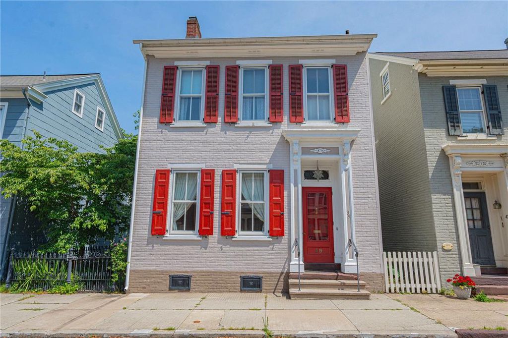 39 East Wall Street, Bethlehem City, PA 18018