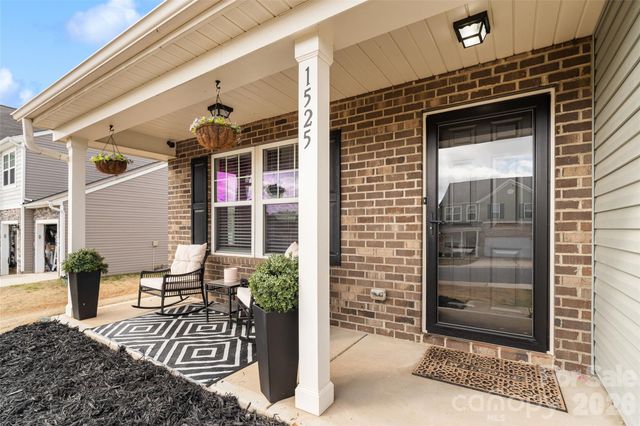 1525 Cazador Lane, York, SC 29745