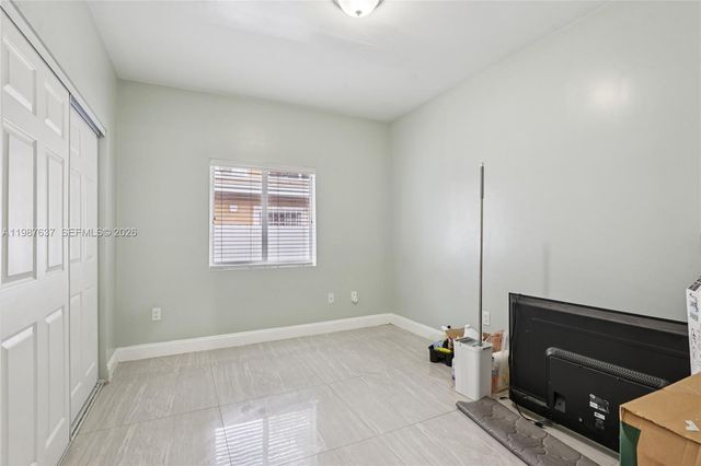 2317 NW 87th St, Miami, FL 33147