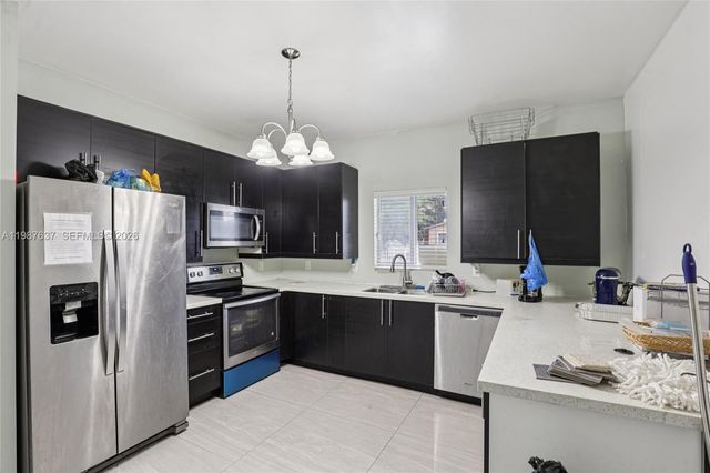 2317 NW 87th St, Miami, FL 33147