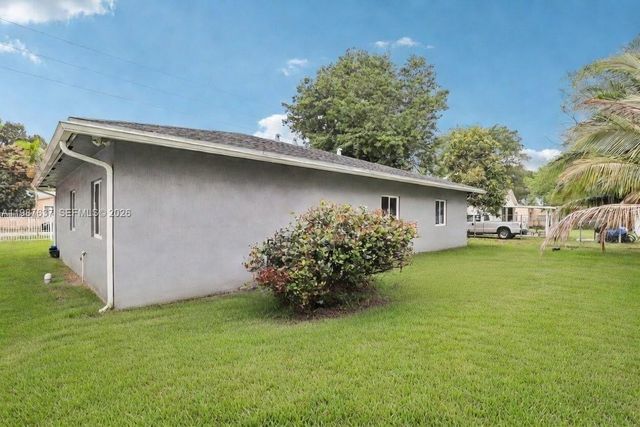 2317 NW 87th St, Miami, FL 33147