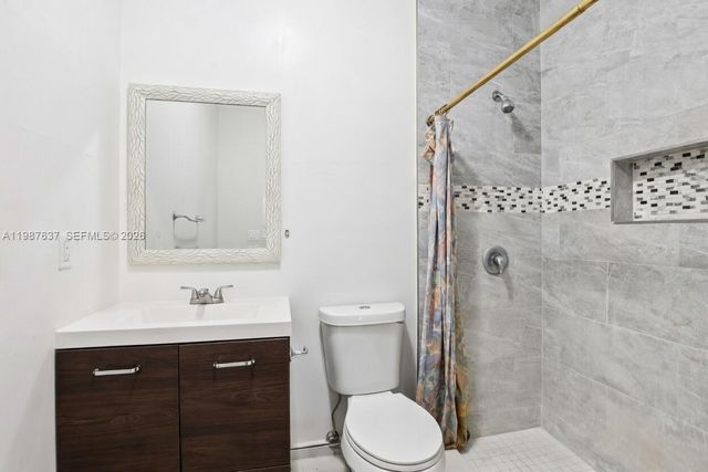 2317 NW 87th St, Miami, FL 33147