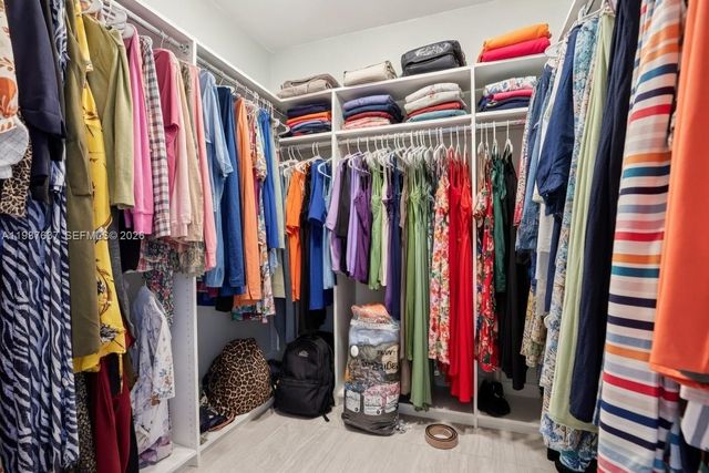 2317 NW 87th St, Miami, FL 33147