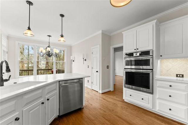 4140 River Bluf Run Way, Suwanee, GA 30024