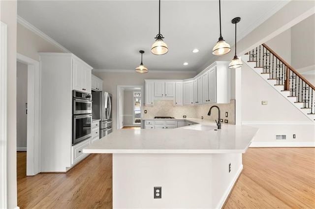 4140 River Bluf Run Way, Suwanee, GA 30024