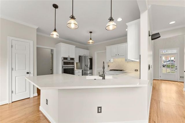 4140 River Bluf Run Way, Suwanee, GA 30024