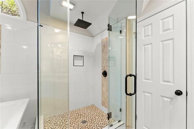 4140 River Bluf Run Way, Suwanee, GA 30024