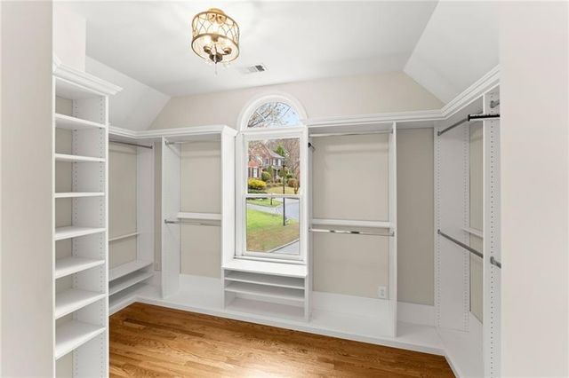 4140 River Bluf Run Way, Suwanee, GA 30024