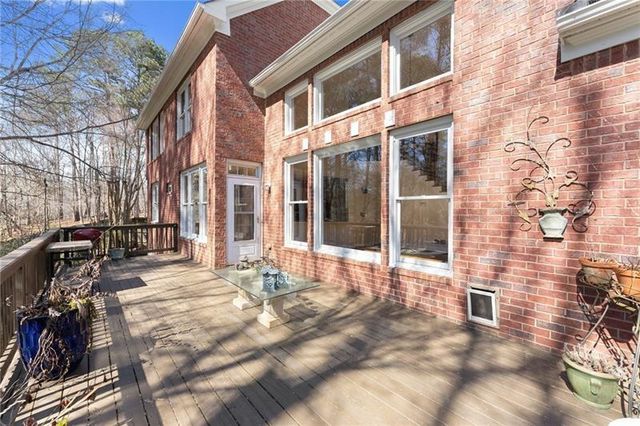 4140 River Bluf Run Way, Suwanee, GA 30024