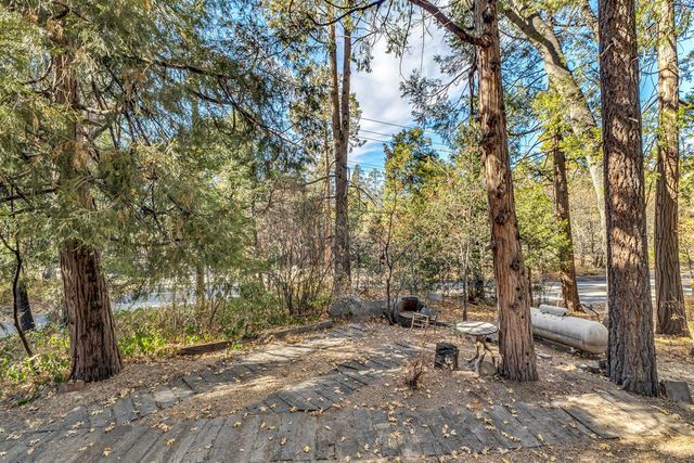 54865 Strong Dr, Idyllwild, CA 92549