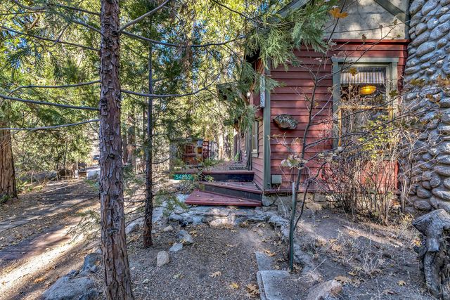 54865 Strong Dr, Idyllwild, CA 92549