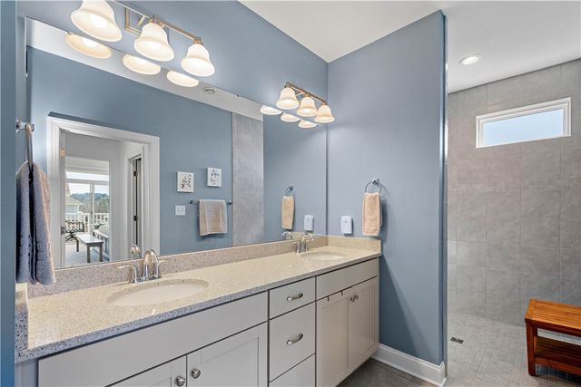 220 BRIDLE LANE, Chartiers, PA 15301