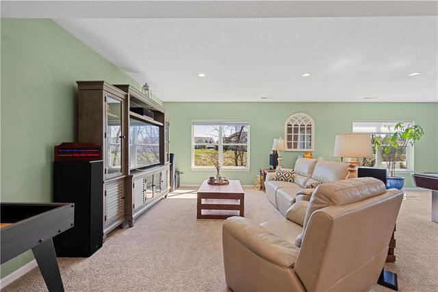 220 BRIDLE LANE, Chartiers, PA 15301