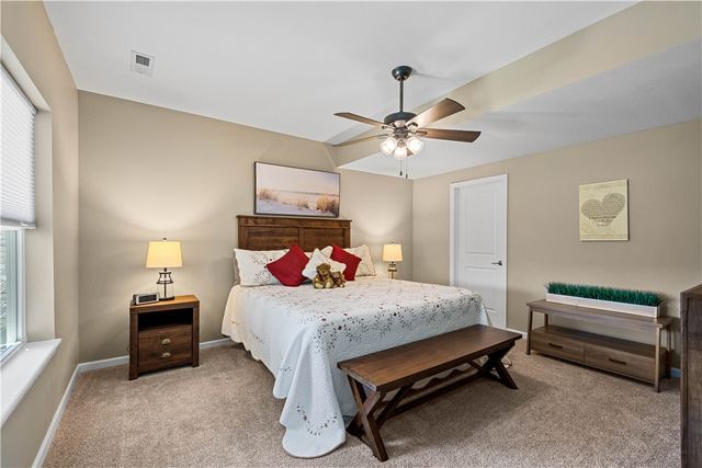 220 BRIDLE LANE, Chartiers, PA 15301