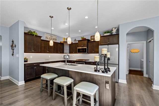 220 BRIDLE LANE, Chartiers, PA 15301