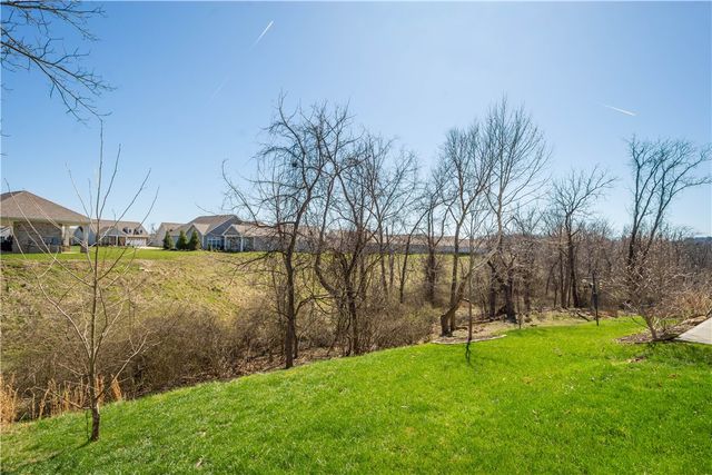 220 BRIDLE LANE, Chartiers, PA 15301