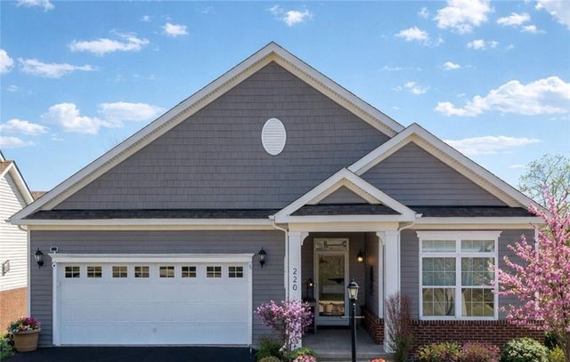 220 BRIDLE LANE, Chartiers, PA 15301