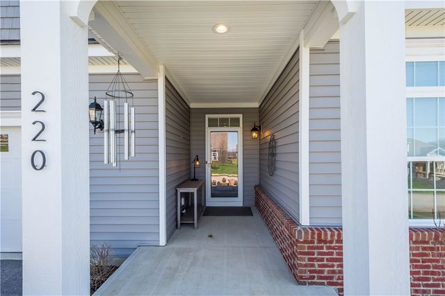 220 BRIDLE LANE, Chartiers, PA 15301