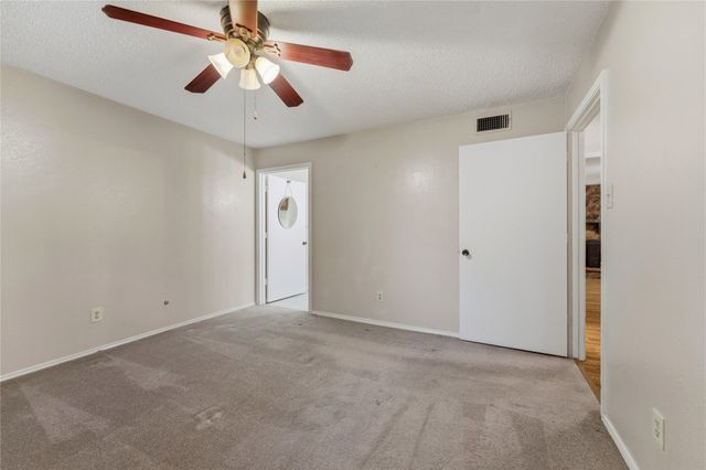 1729 Jenkins Lane 1, Glenn Heights, TX 75154