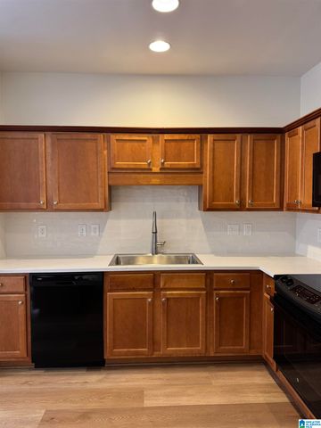 521 REACH DRIVE, Hoover, AL 35242