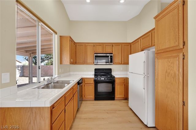 9632 Bending River Avenue, Las Vegas, NV 89129