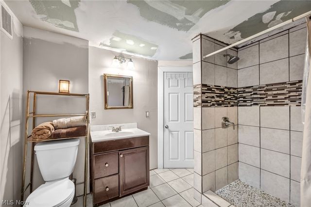 796 Allyn Street, Akron, OH 44311