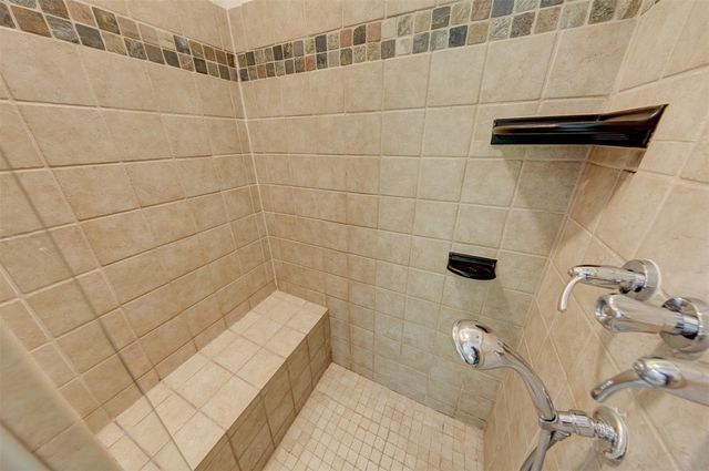 2110 Pecan Street, Dickinson, TX 77539