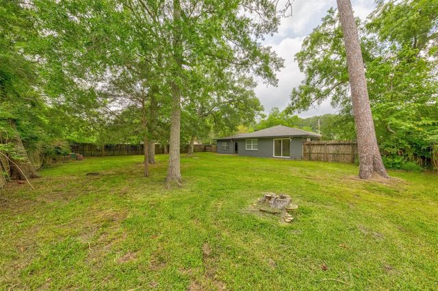 2110 Pecan Street, Dickinson, TX 77539