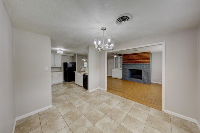 2110 Pecan Street, Dickinson, TX 77539