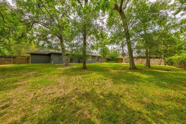 2110 Pecan Street, Dickinson, TX 77539