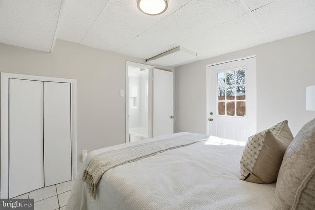 1808 N JOHNSON ST, Arlington, VA 22207