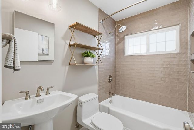 1808 N JOHNSON ST, Arlington, VA 22207