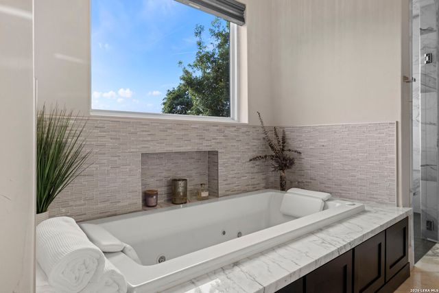 108 PEACH SPGS, Boerne, TX 78006