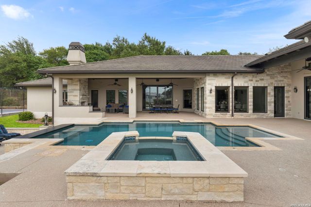 108 PEACH SPGS, Boerne, TX 78006