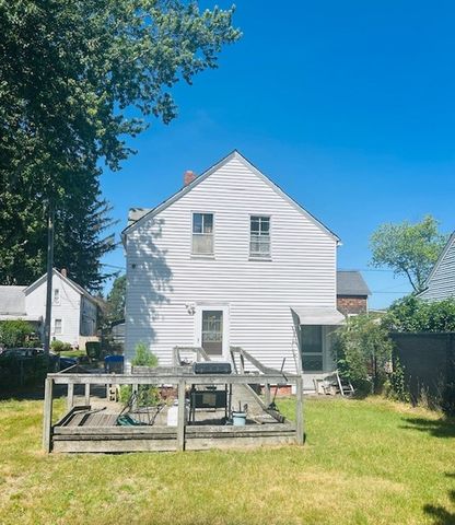 92 Halleck Avenue, East Providence, RI 02915
