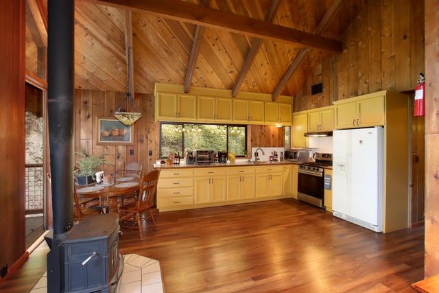 16770 Redwood Lodge Road, Los Gatos, CA 95033