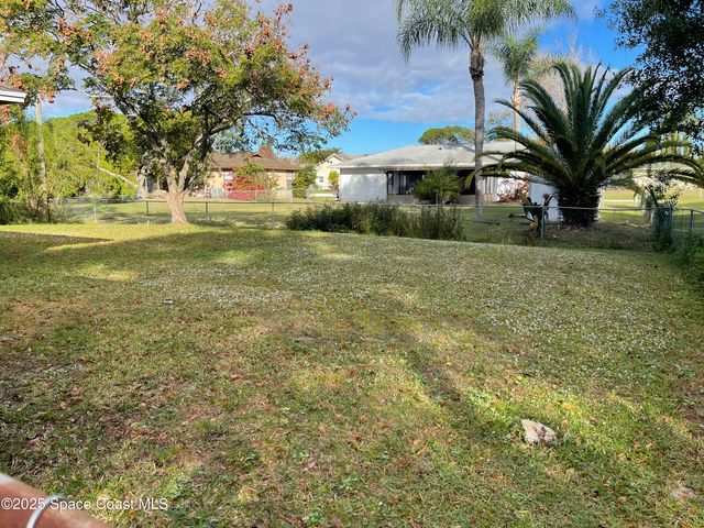 363 Emerson Drive NW, Palm Bay, FL 32907