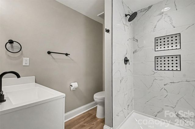 703 N Enochville Avenue, Kannapolis, NC 28081