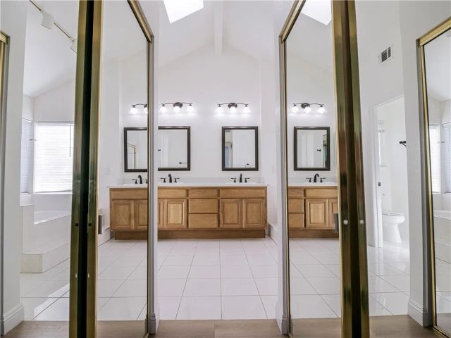 25035 Eaton Lane, Laguna Niguel, CA 92677