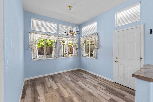 8583 Almond Bluff Ct, Orangevale, CA 95662