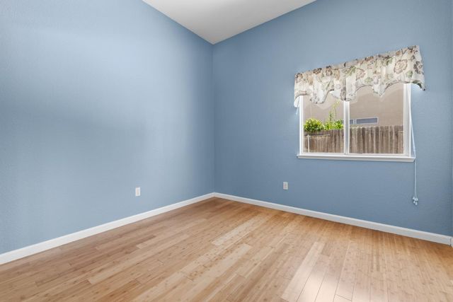 8583 Almond Bluff Ct, Orangevale, CA 95662