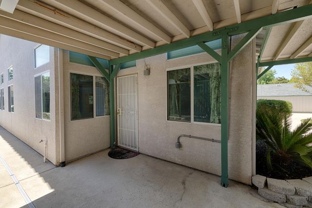 8583 Almond Bluff Ct, Orangevale, CA 95662