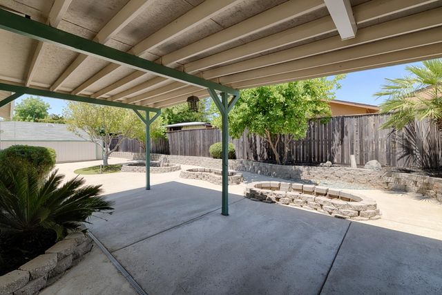 8583 Almond Bluff Ct, Orangevale, CA 95662